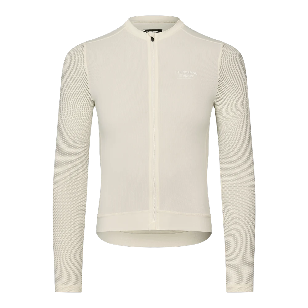 pns-essential-light-long-sleeve-jersey-off-white-2 Pas Normal Studios Essential Light Long Sleeve Jersey Herr - Bild 1
