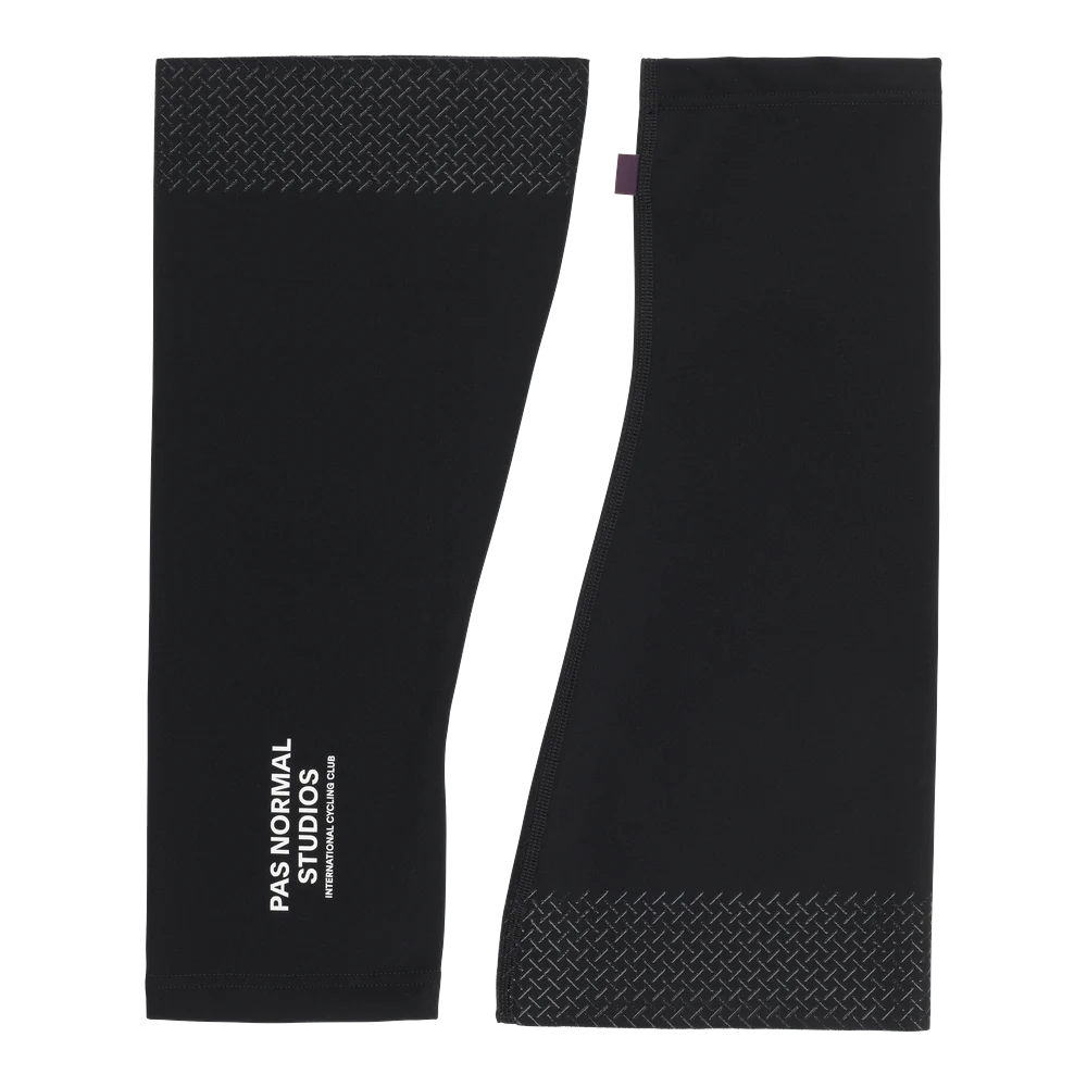 pns-logo-knee-warmers-black-2 Pas Normal Studios Logo Knee Warmers - Bild 1
