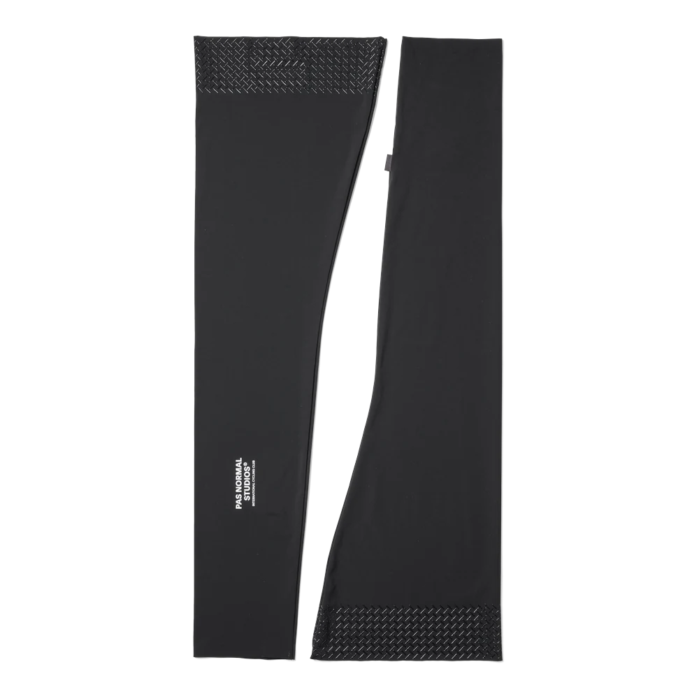 pns-logo-leg-uv-protector-black-2 Pas Normal Studios Logo Leg UV Protector - Bild 1